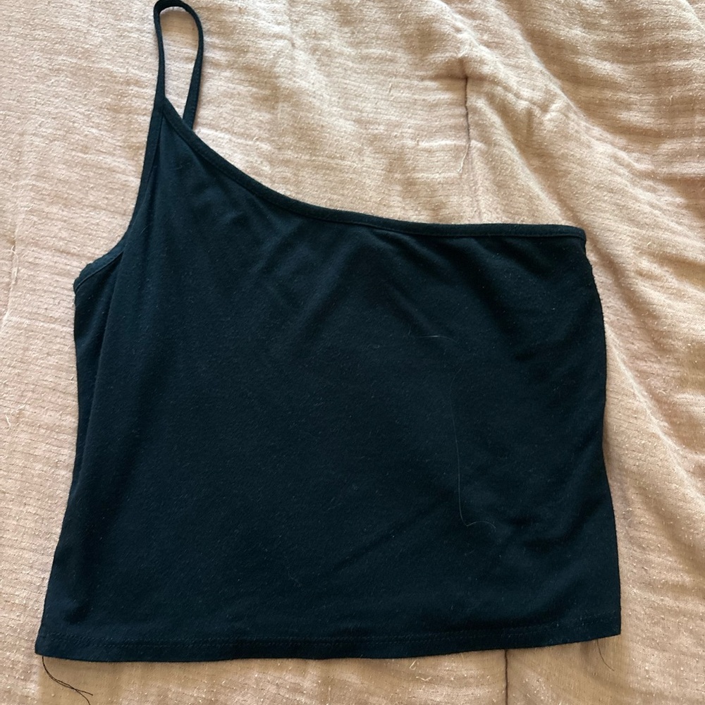 Forever 21 Black Asymmetrical Crop Top